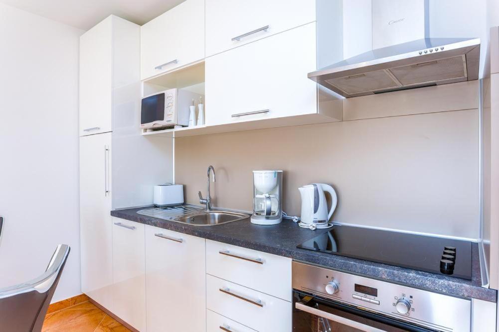 Bella Vita Apartment Ližnjan Extérieur photo